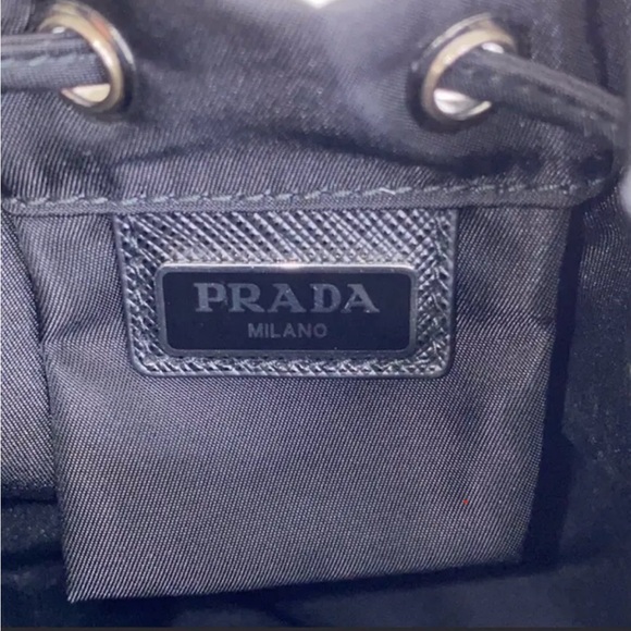 Prada Black (Nero) Vela Tessuto Nylon Drawstring Bucket (Authentic) - New - Picture 7 of 10